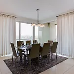 Contemporary, Luxury With Valletta And Harbour Views 아파트