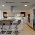 Lejlighed Contemporary, Luxury With Valletta And Harbour Views