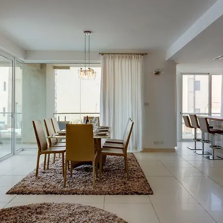Contemporary, Luxury With Valletta And Harbour Views *