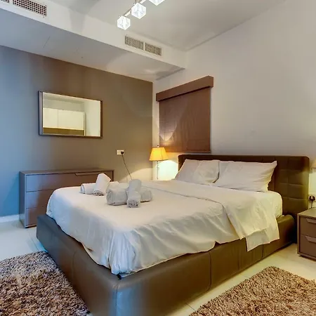 Apartment Contemporary, Luxury With Valletta And Harbour Views