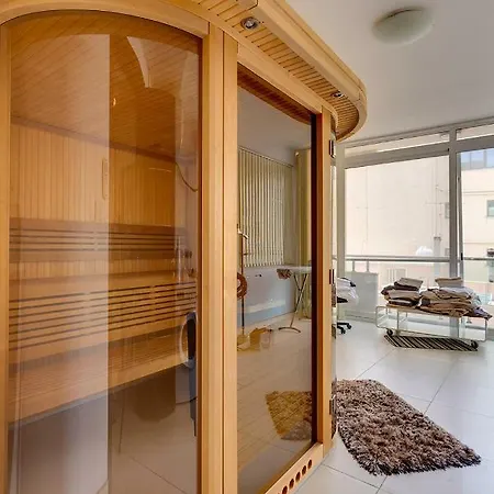 Contemporary, Luxury With Valletta And Harbour Views Appartement