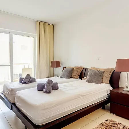 Contemporary, Luxury With Valletta And Harbour Views Appartement
