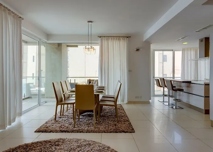 Contemporary, Luxury With Valletta And Harbour Views *