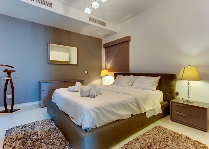 Lejlighed Contemporary, Luxury With Valletta And Harbour Views