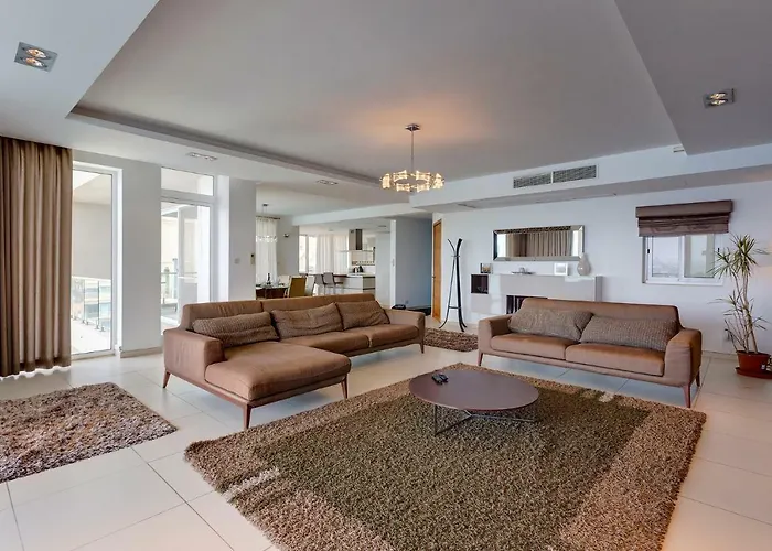 Contemporary, Luxury With Valletta And Harbour Views Sliema