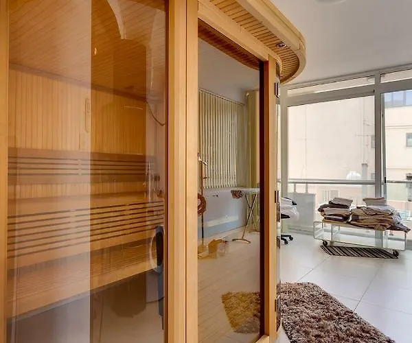 Contemporary, Luxury With Valletta And Harbour Views Lägenhet