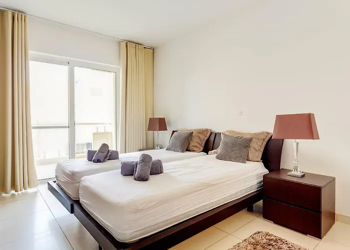 Contemporary, Luxury With Valletta And Harbour Views 아파트